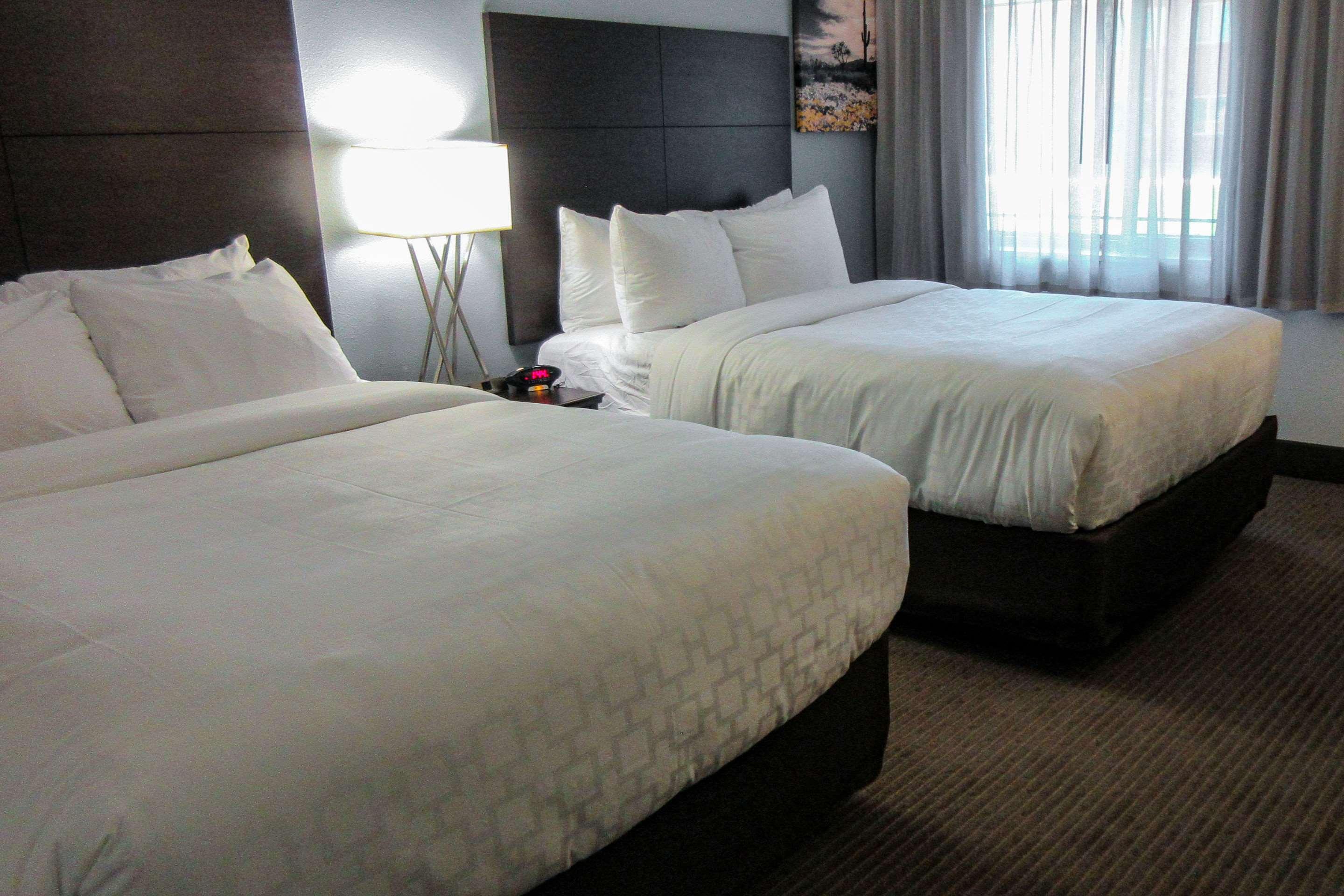 Western Downtown Hotel 3*
