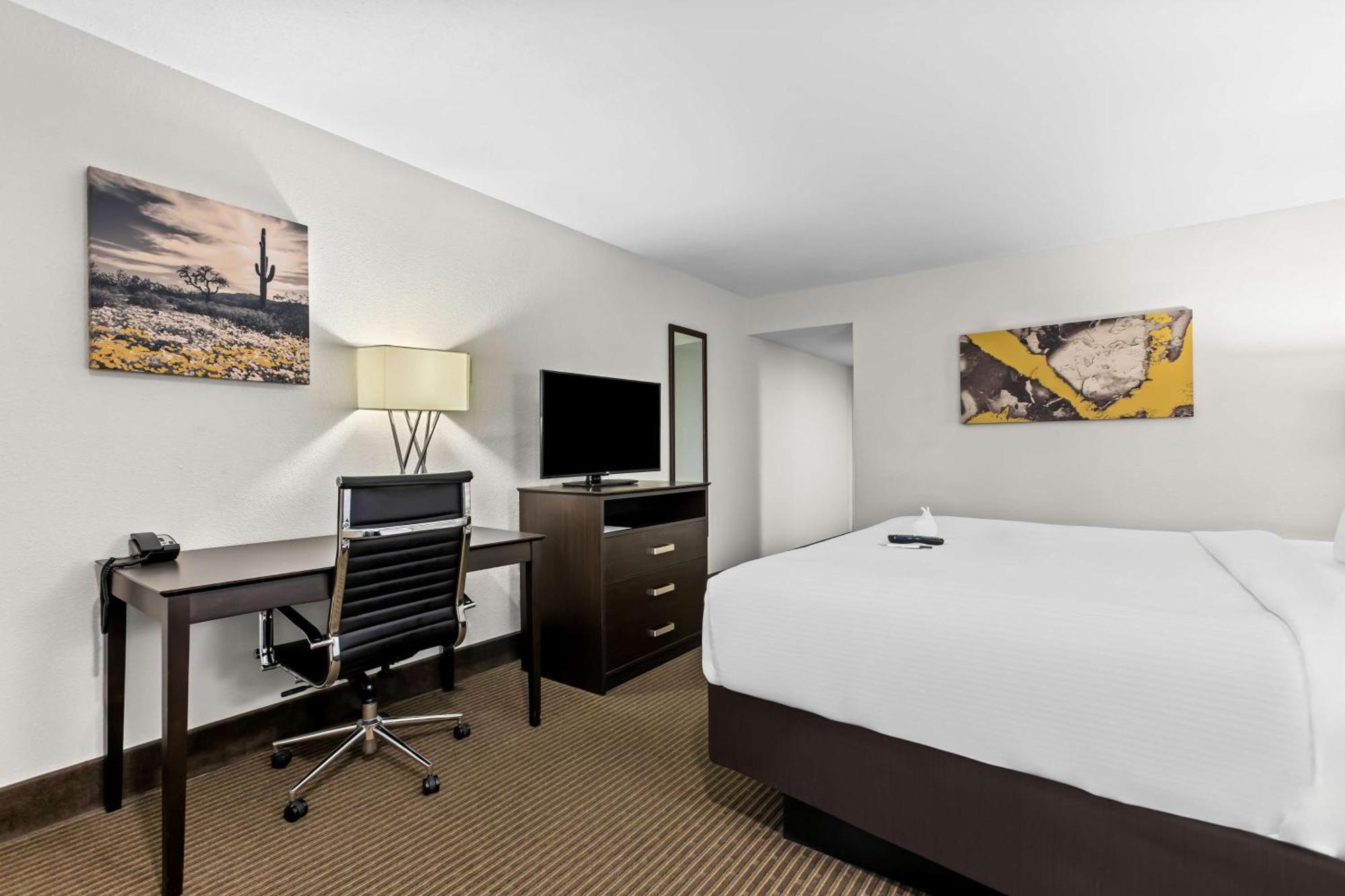 Western Downtown 3*